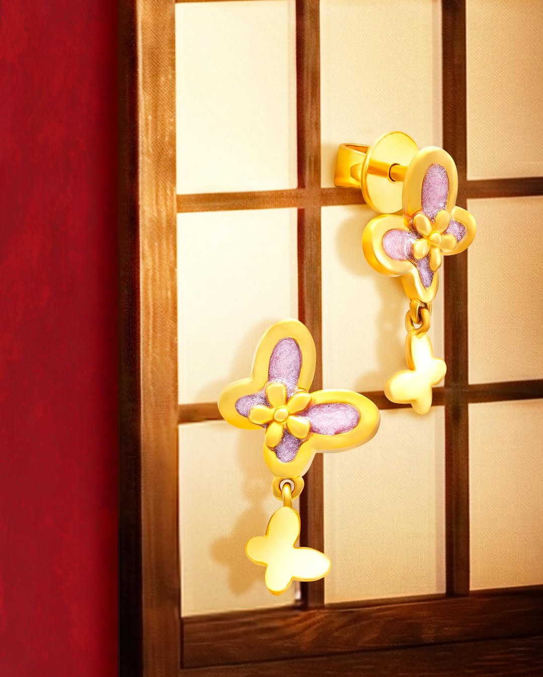 Hinh anh XÉO XỌ không tìm cách mô tả mùi hương bằng hình ảnh trực diện. Thay vào đó, Xuân Diệm Khai Hoa là sự chuyển hóa cảm giác khi hương lan nhẹ trên vải, khi những tầng lớp chồng lên nhau và để lại dư vị. Trang phục không chỉ để mặc, mà để đồng hành cùng các chị trong những khoảnh khắc xuất hiện trọn vẹn nhất 4