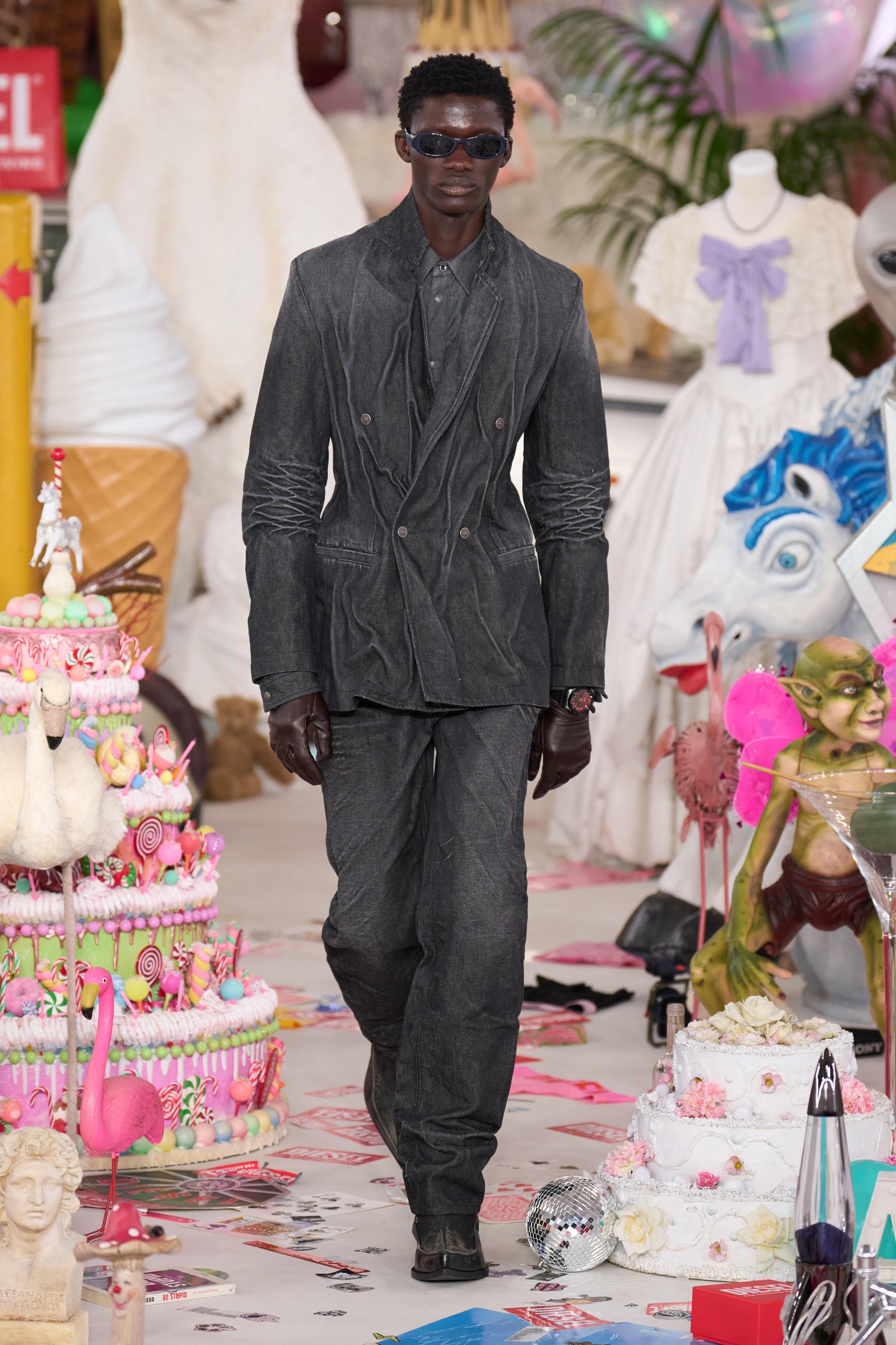 Hinh anh Diesel Thu Đông 2026: Tỉnh giấc sau bữa tiệc tàn  6