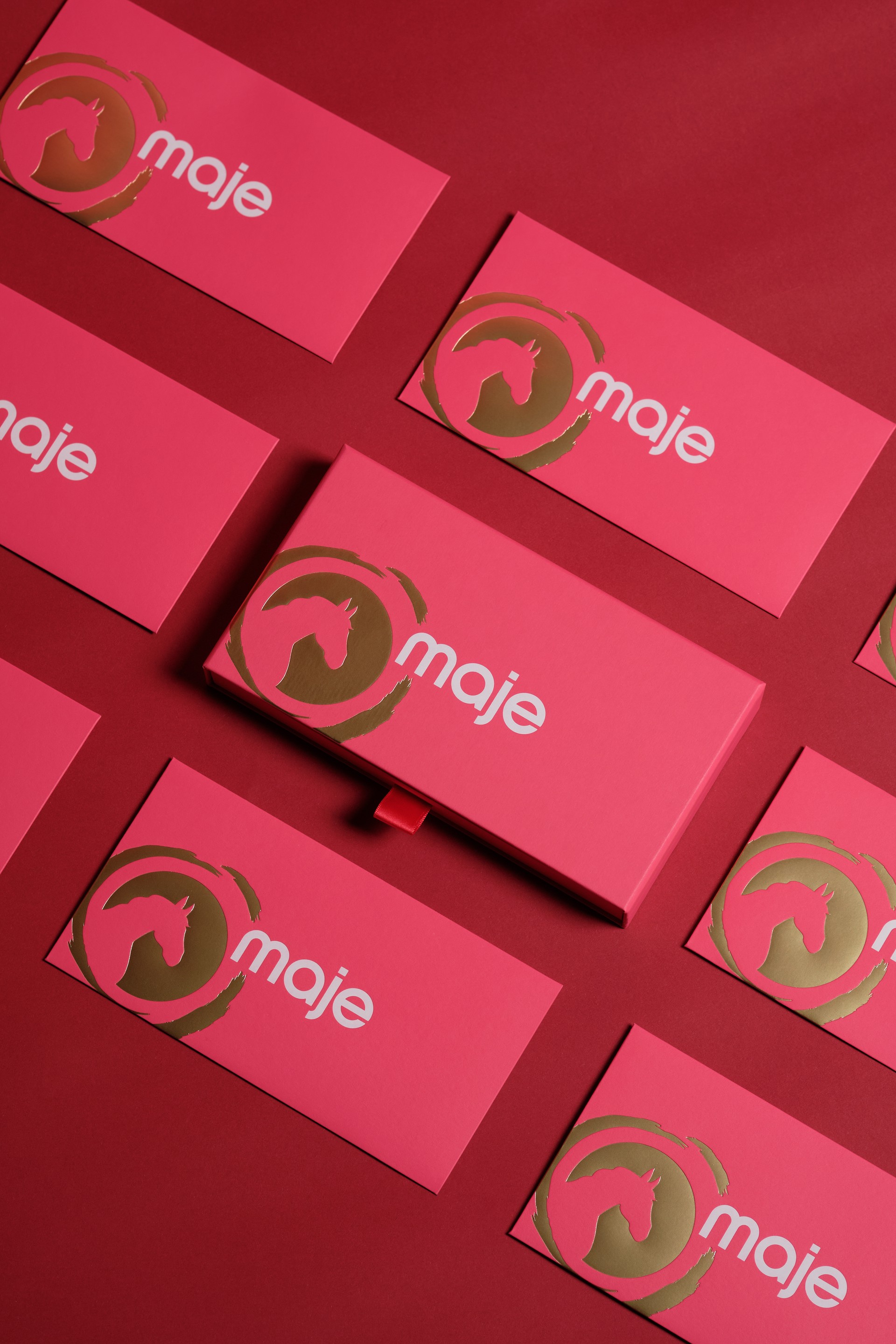 Hinh anh Các thương hiệu xa xỉ “branding bằng bao lì xì” như thế nào? 11