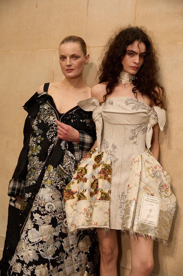 Hinh anh Erdem Fall 2026 và hai thập kỷ "Chẳng khác những năm khác. Mỗi mùa đều là khám phá” 25