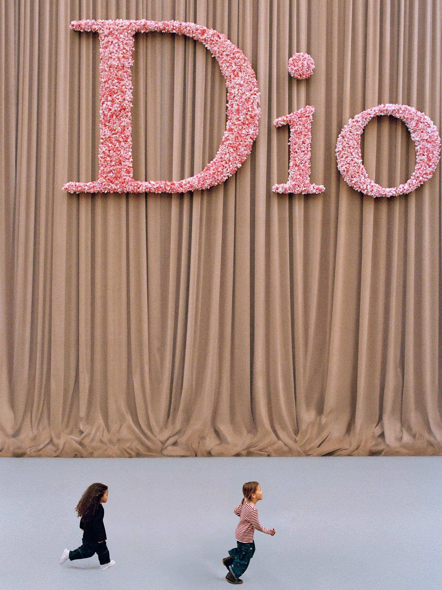 Hinh anh Jonathan Anderson: Tia hy vọng mới cho doanh thu của LVMH 1