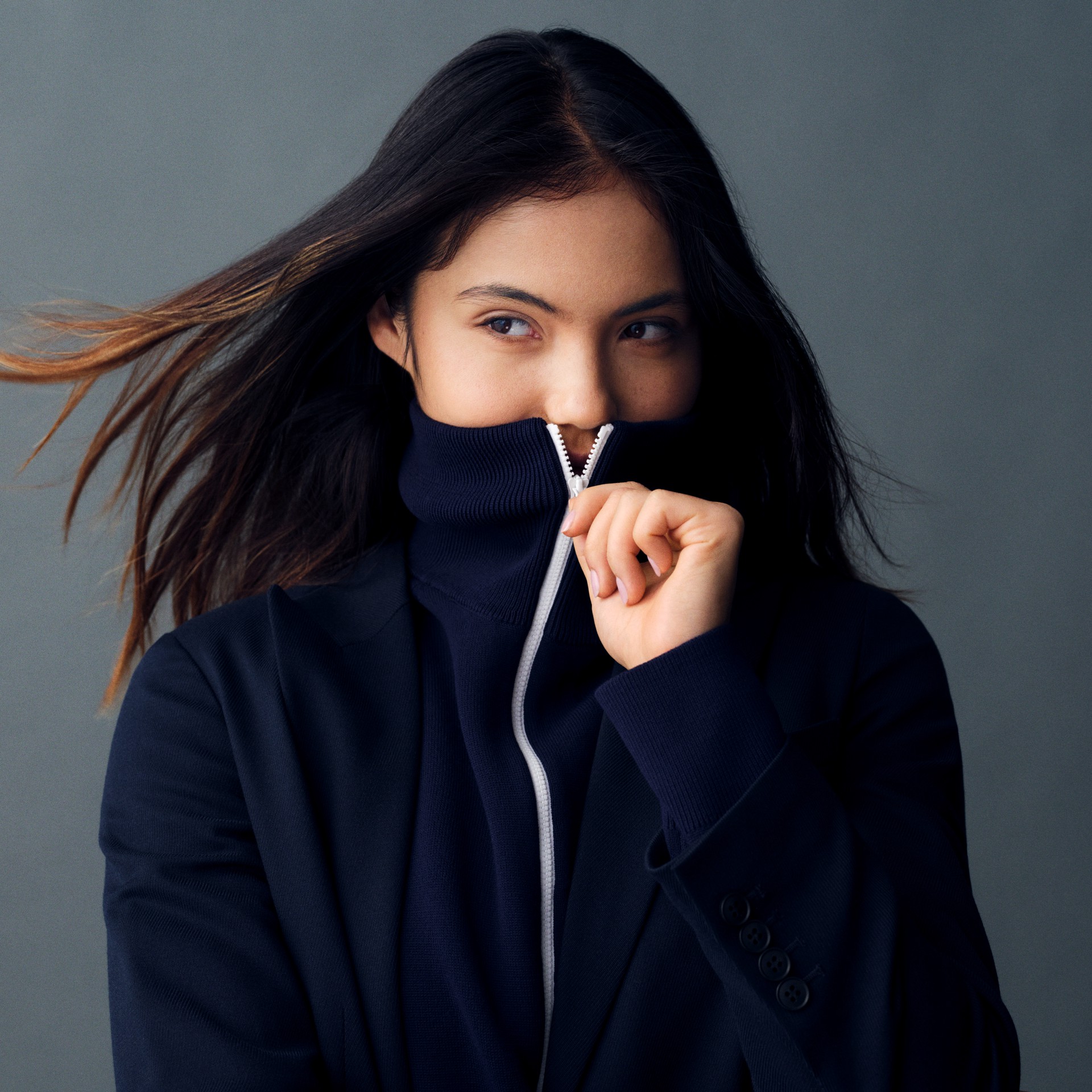 Hinh anh Tay vợt Emma Raducanu trở thành Đại sứ Thương hiệu Toàn cầu của UNIQLO 2