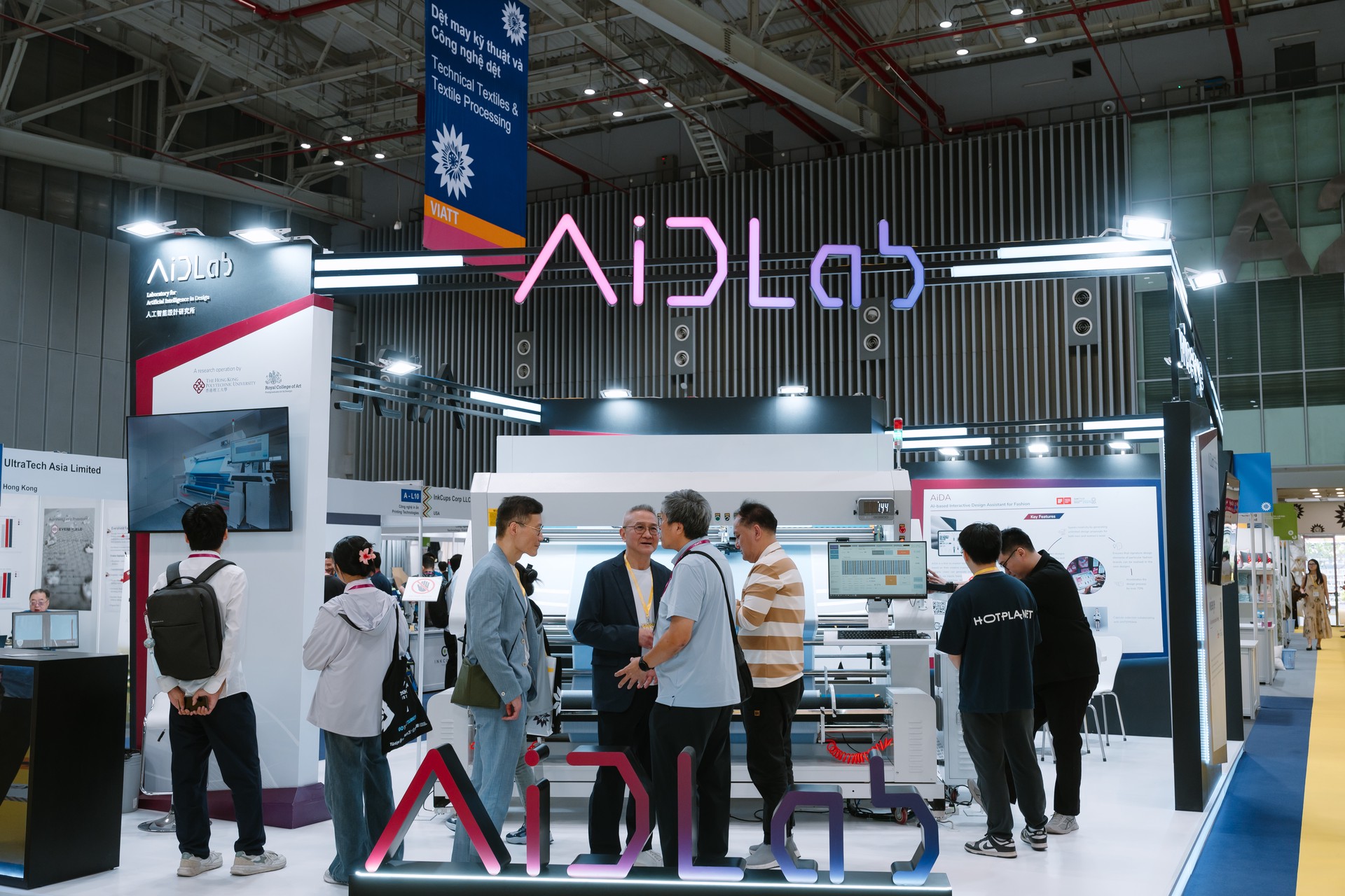 Hinh anh Về lâu dài, đây là nền tảng để ngành thời trang Việt Nam từng bước thoát khỏi vai trò gia công, hướng đến giá trị thiết kế và sản xuất có chất lượng cao hơn. 1