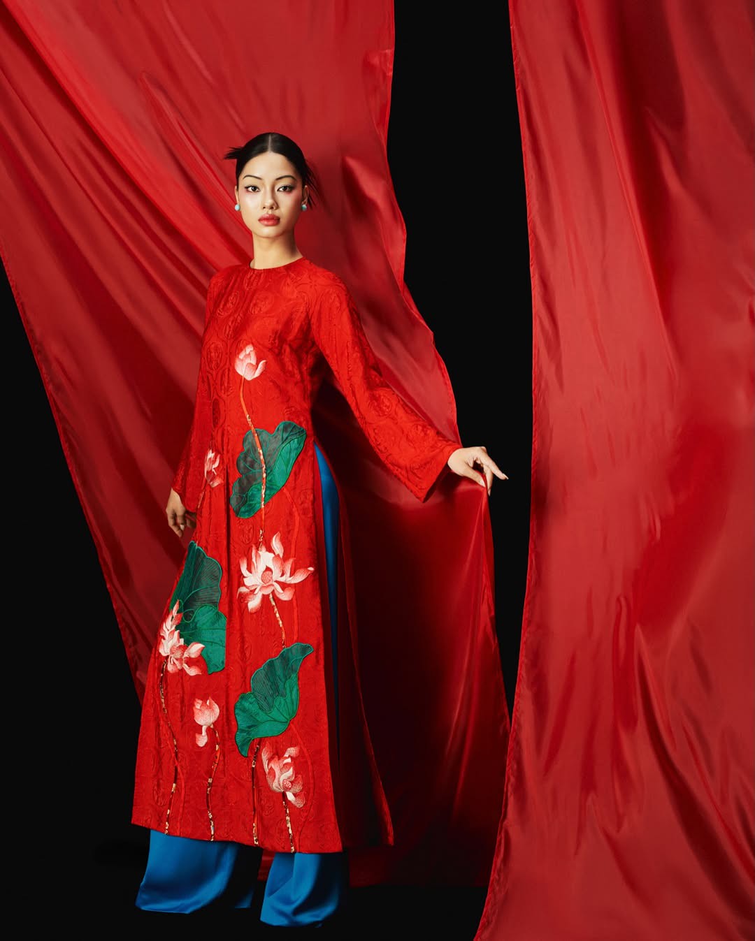 Hinh anh Không gian Tết và sự thay đổi ngữ cảnh của trang phục 1