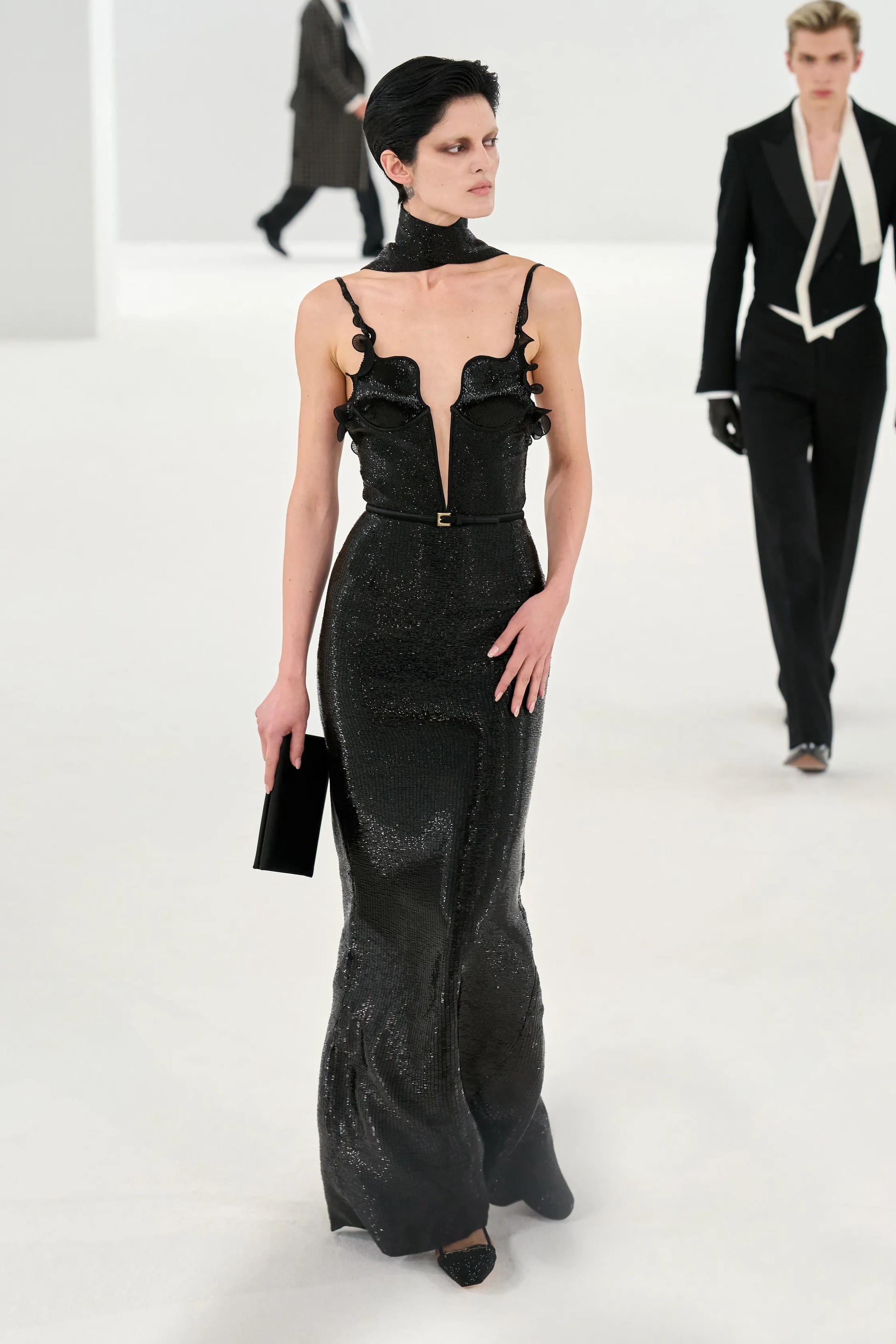 Hinh anh Hai chiếc váy dạ tiệc và lời gợi ý cho thảm đỏ 1