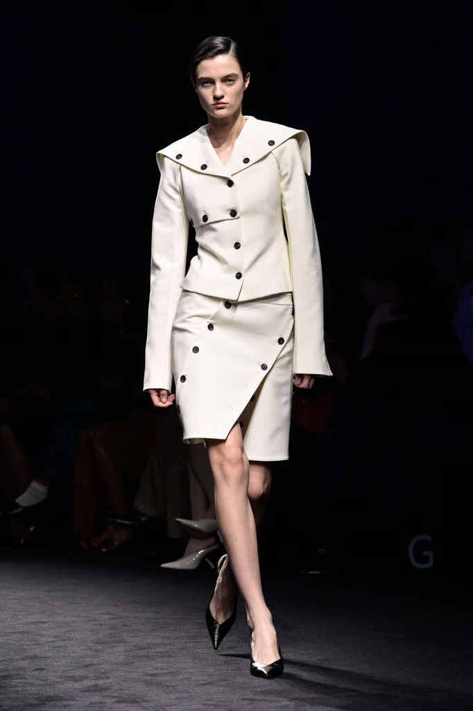 Hinh anh Đọc thêm: 15