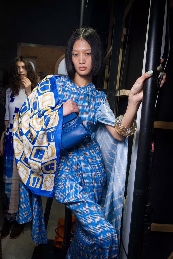 Hinh anh Đọc thêm: 15