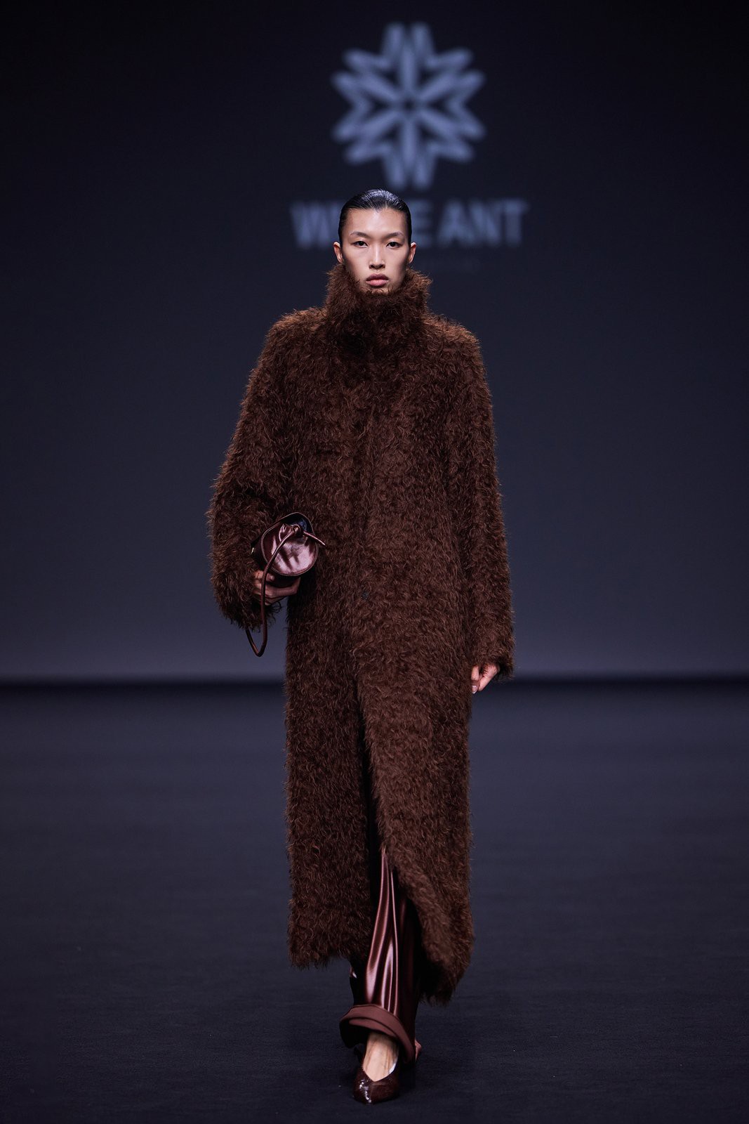 Hinh anh Bền chí - Bền bỉ - Bền vững: WHITE ANT và trái ngọt đầu tiên tại Shanghai Fashion Week 7