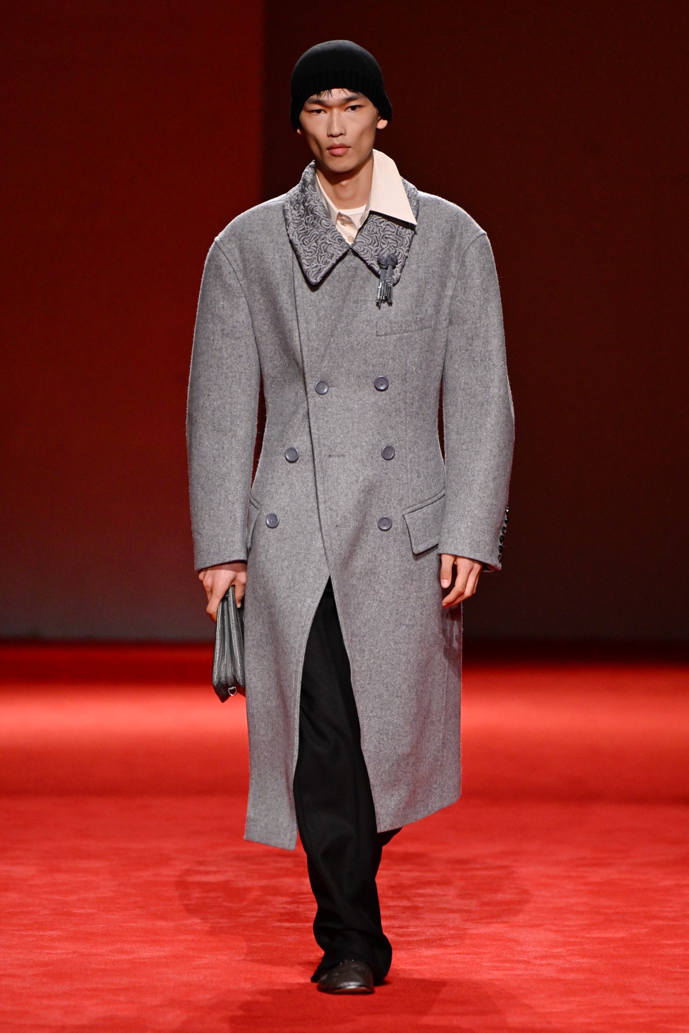 Hinh anh  Bottega Veneta Thu Đông 2026: Di sản và sự đổi mới qua “The Hairy Situation” 14