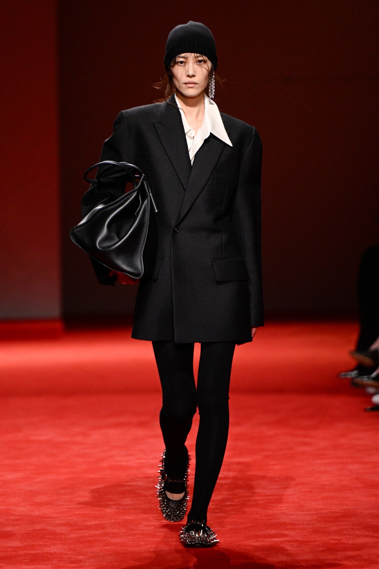 Hinh anh  Bottega Veneta Thu Đông 2026: Di sản và sự đổi mới qua “The Hairy Situation” 8