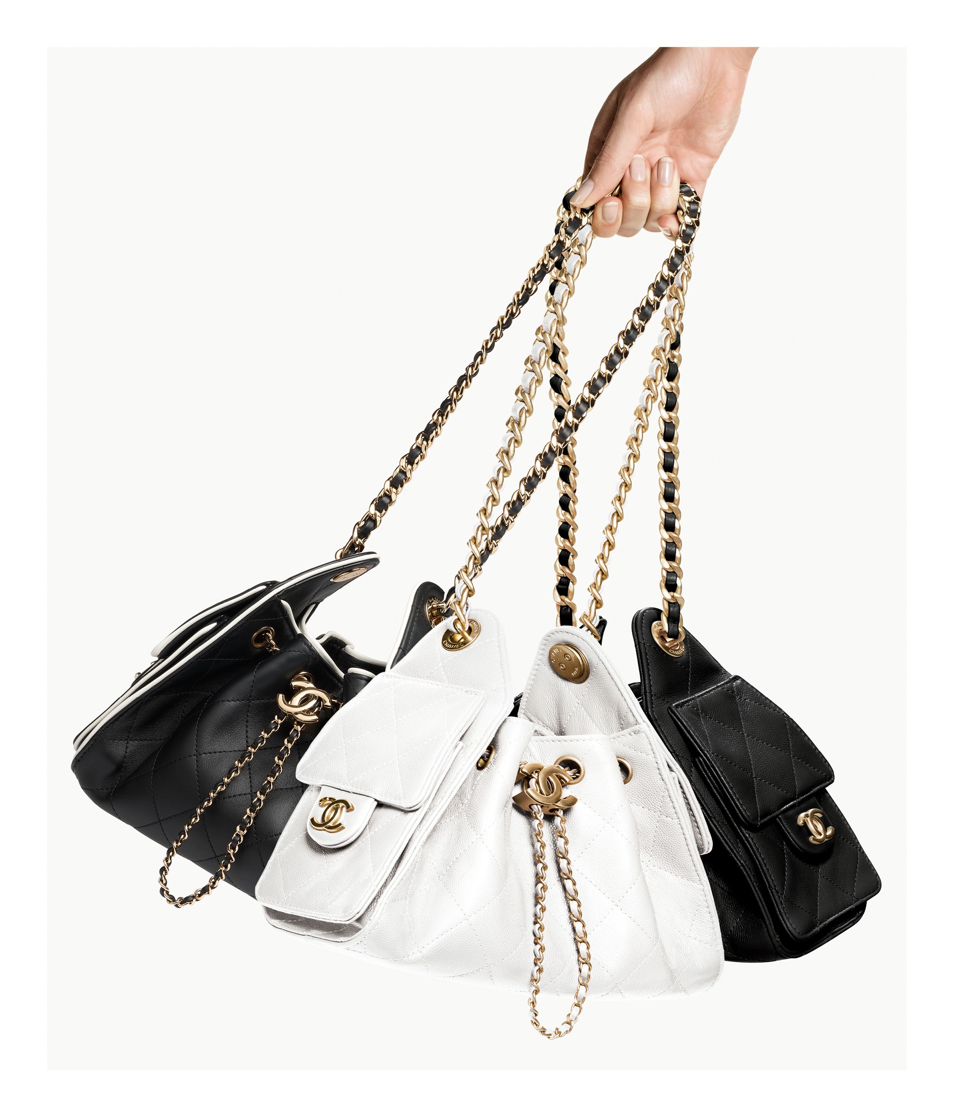 Hinh anh CHANEL 25 Handbag Campaign: Khi chiếc túi xách theo kịp nhiều phiên bản của người phụ nữ 4