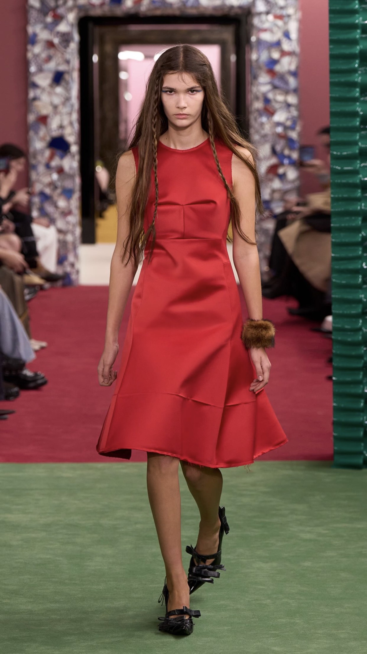 Hinh anh Nhìn lại hành trình 30 năm với Acne Studios Thu Đông 2026 40