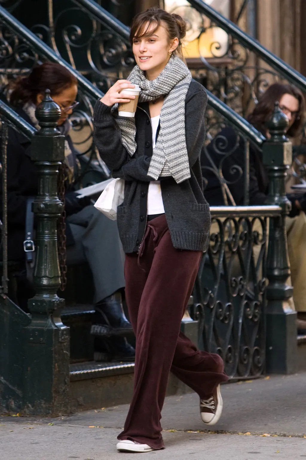 Hinh anh Những quý cô "lộn xộn nóng bỏng" 4