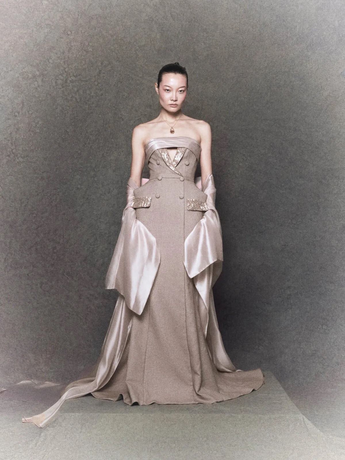 Hinh anh Những keywords làm nên dress code Modern Belle Époque 20