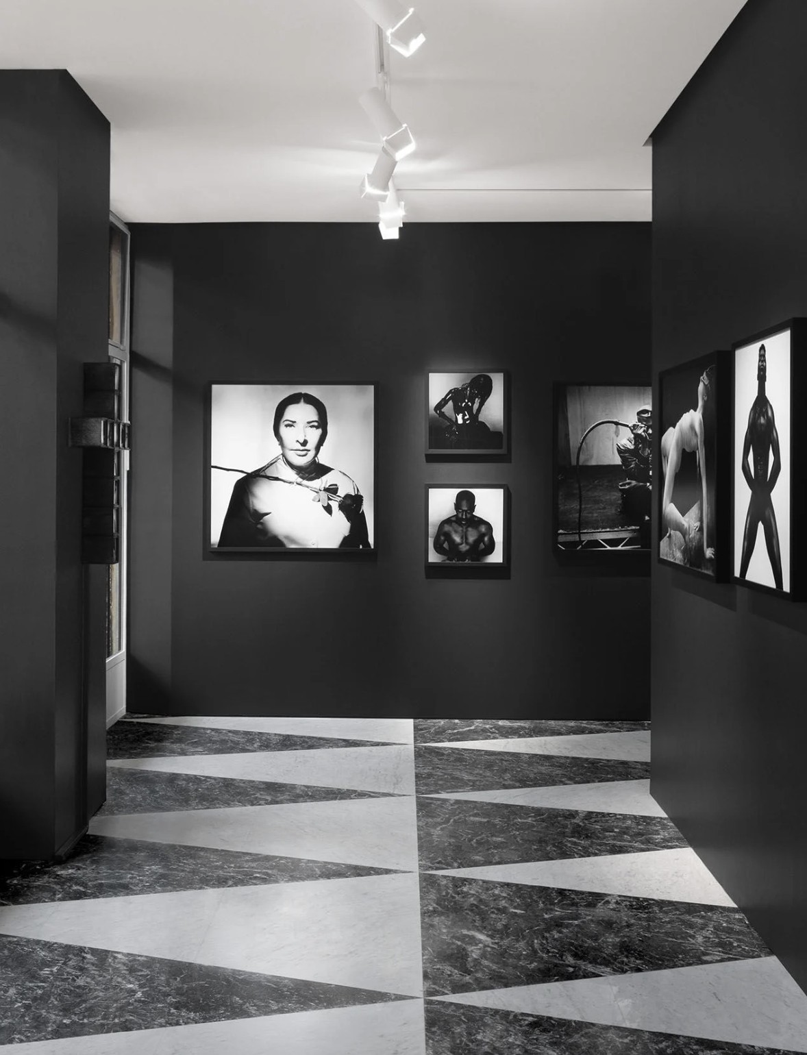 Hinh anh Nhìn lại hành trình 30 năm với Acne Studios Thu Đông 2026 7