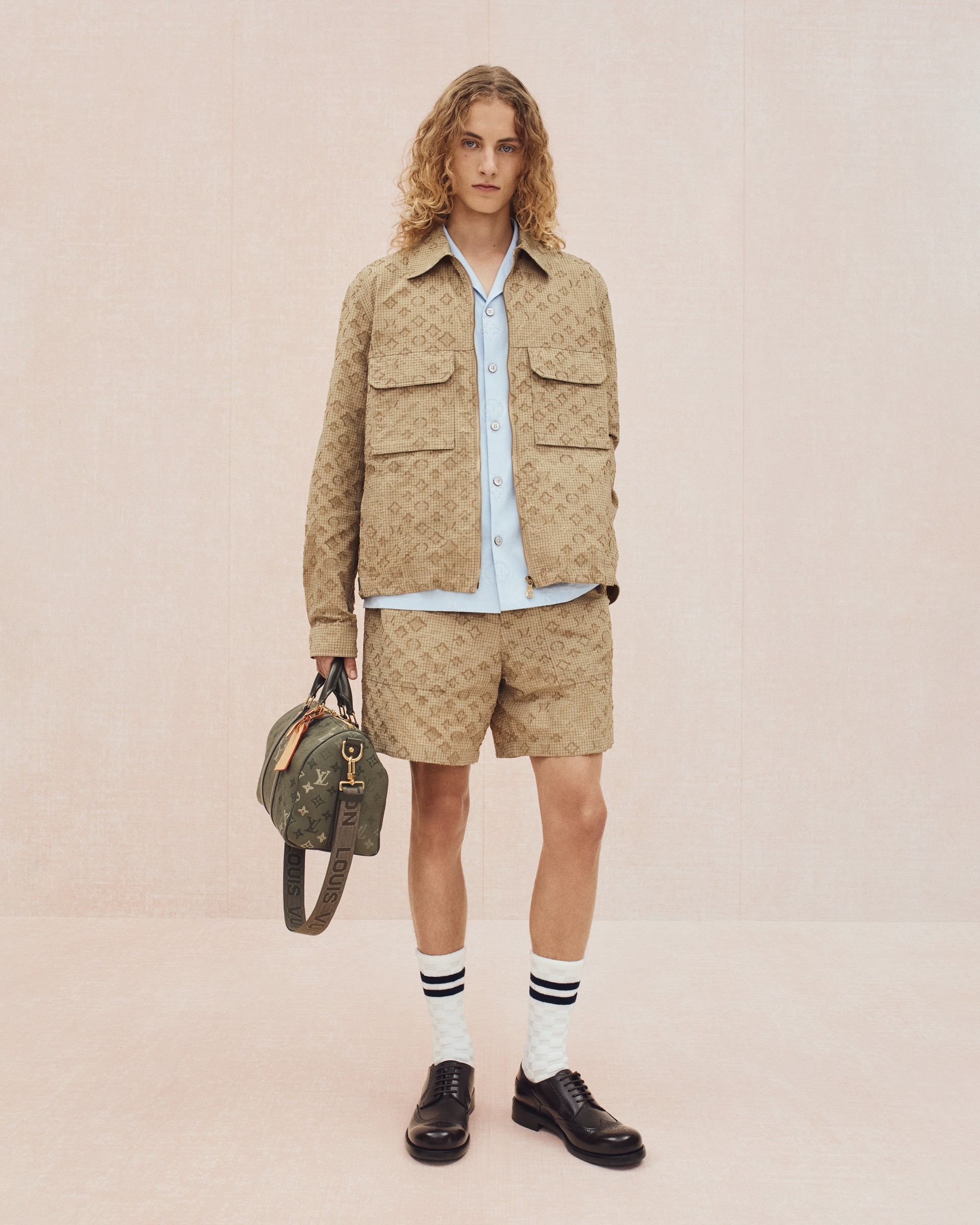 Hinh anh Louis Vuitton Pre-Fall 2026: Một lát cắt New York qua lăng kính Pharrell Williams 5