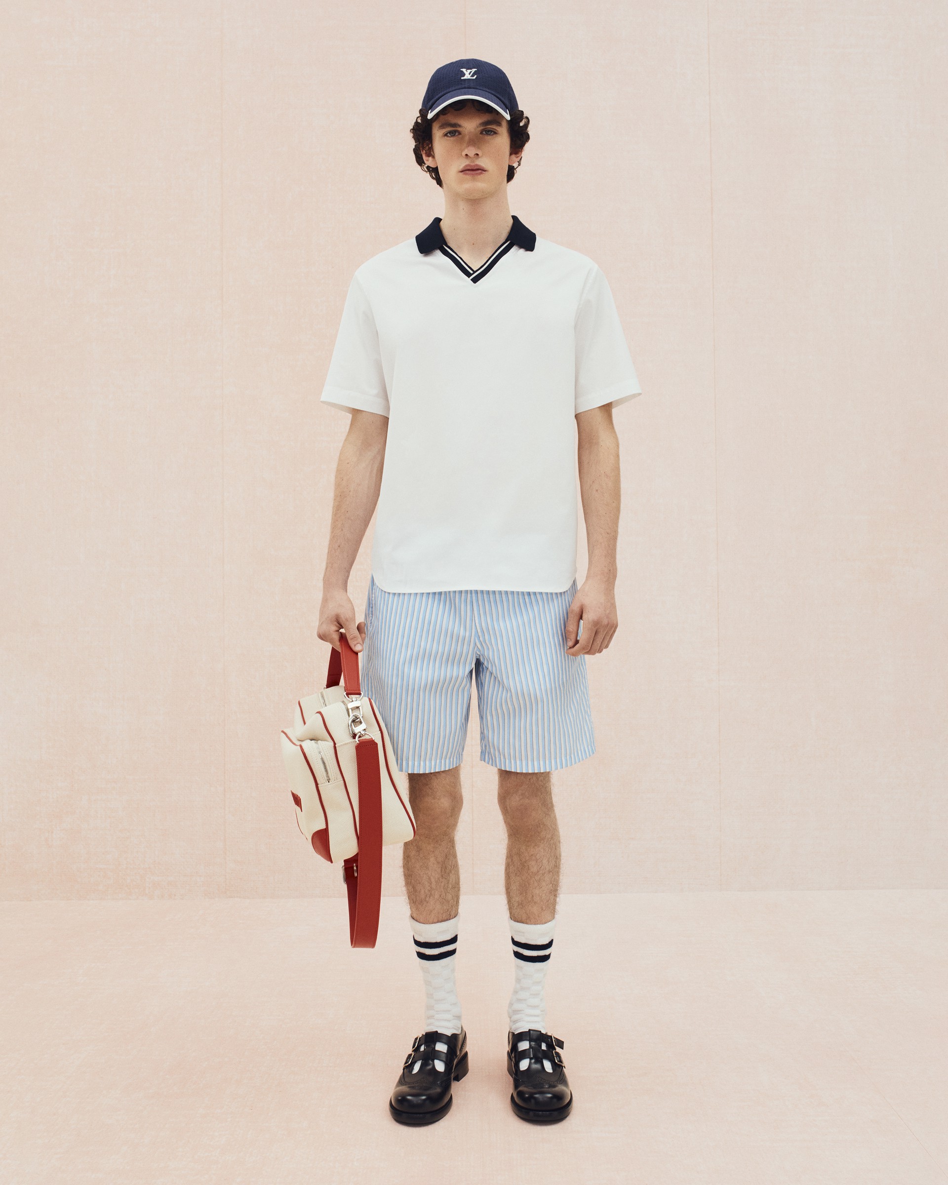 Hinh anh Louis Vuitton Pre-Fall 2026: Một lát cắt New York qua lăng kính Pharrell Williams 22