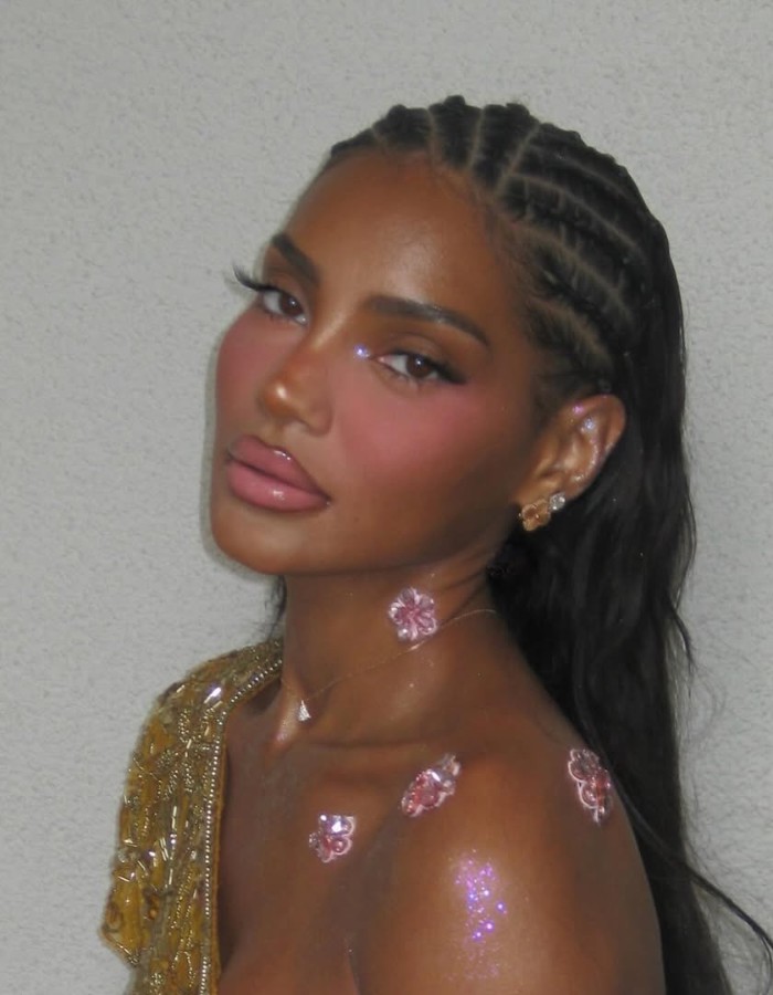 Hinh anh 4 xu hướng làm đẹp được lăng xê tại Coachella 2026 6