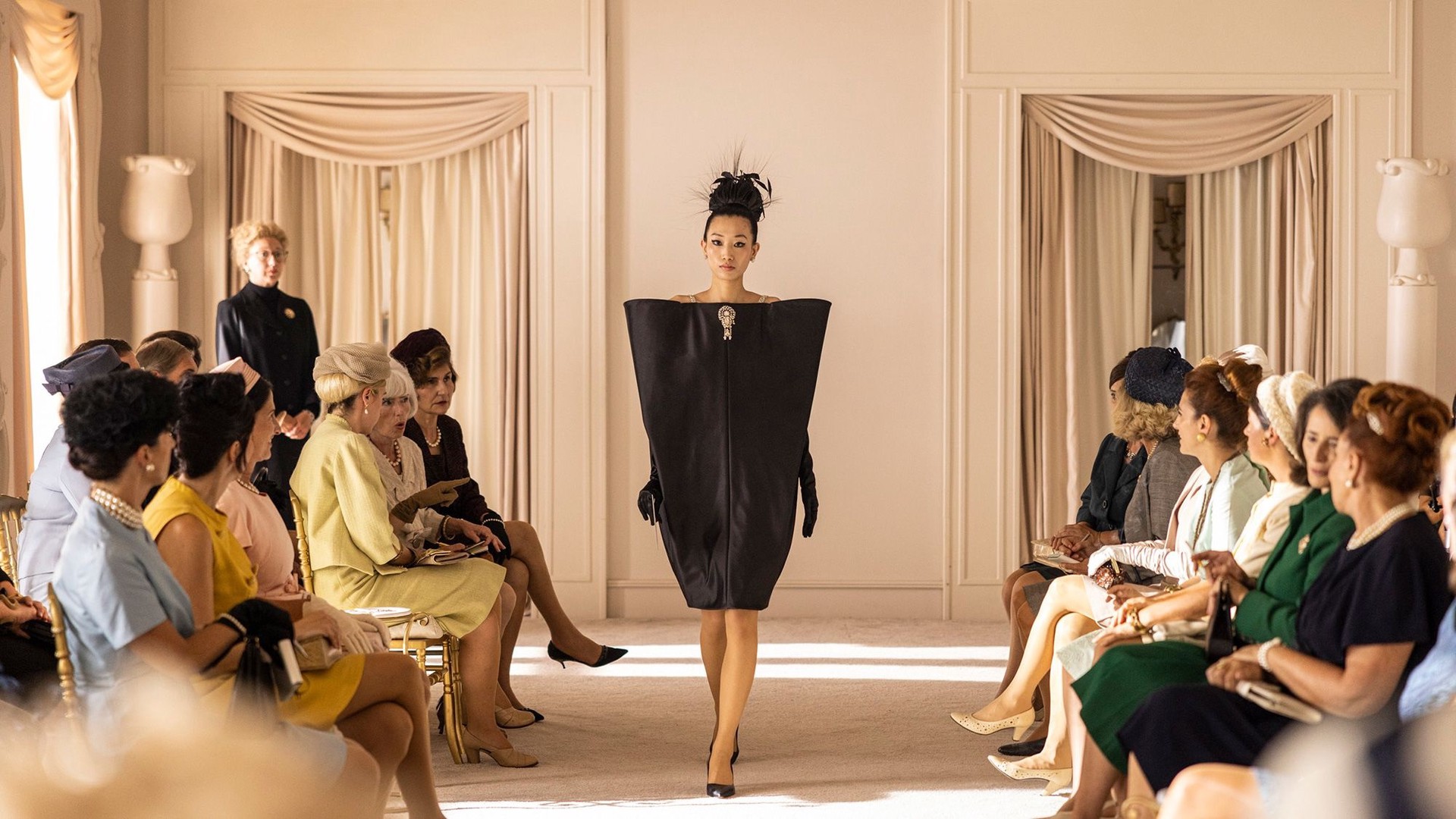 Hinh anh Mong đợi gì từ bộ sưu tập couture đầu tiên của Balenciaga bởi Pierpaolo Piccioli? 4