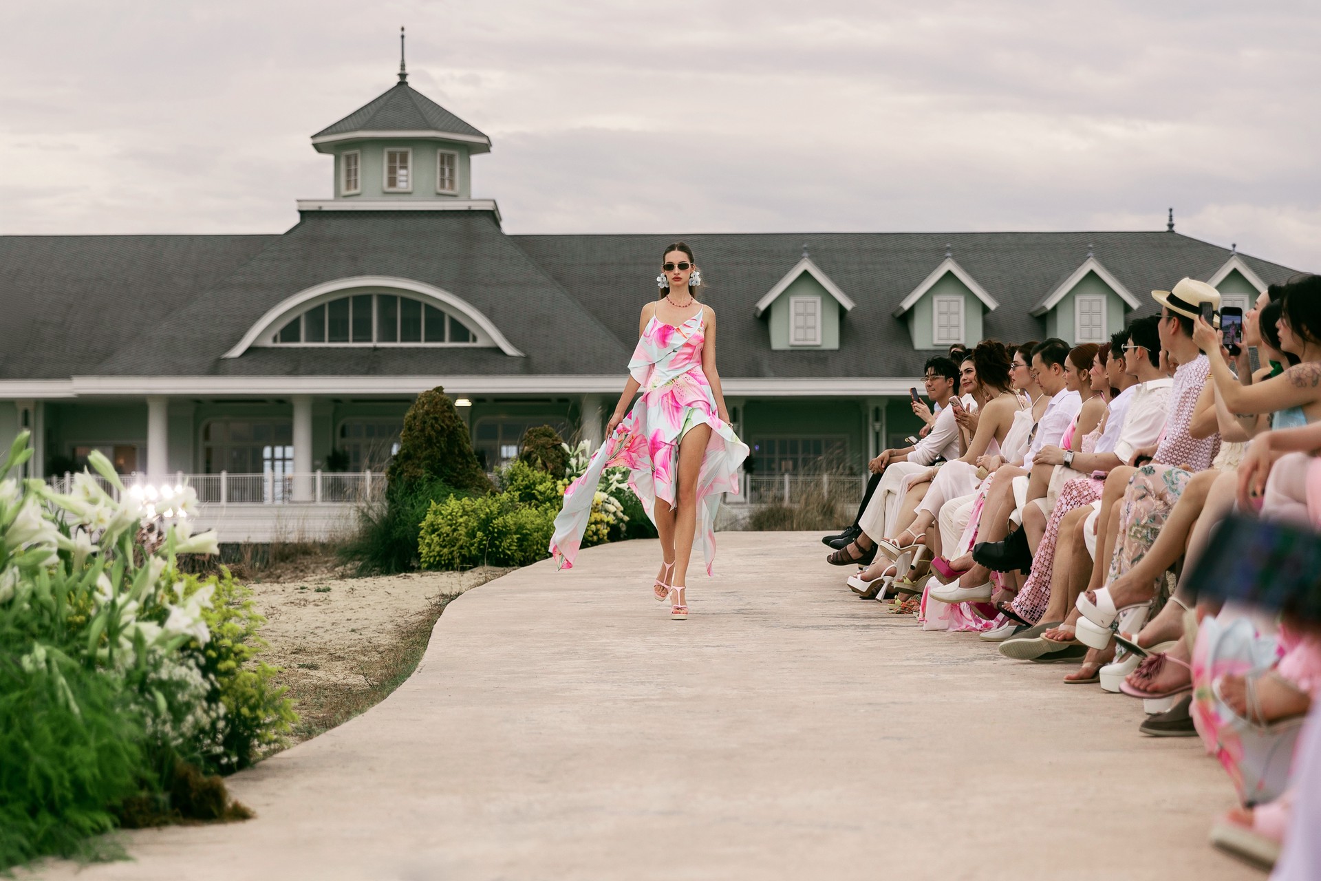 Hinh anh 82 thiết kế “Đẩy Đưa” cùng Adrian Anh Tuấn giữa hoàng hôn Hoiana Resort & Golf 12
