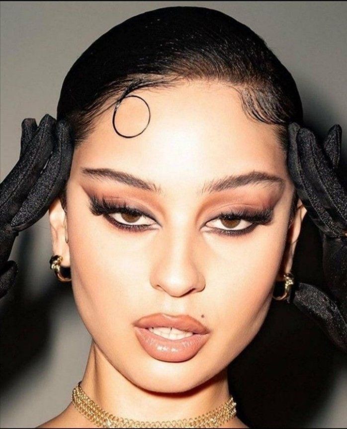 Hinh anh Đường eyeliner sắc như dao: Trào lưu revenge eyeliner bước ra từ Euphoria 4