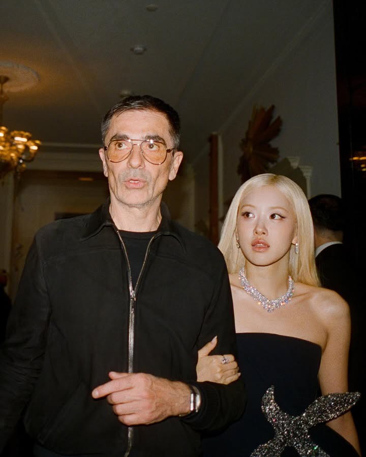Hinh anh Thương hiệu phủ sóng dày đặc tại Met Gala gọi tên Saint Laurent? 5