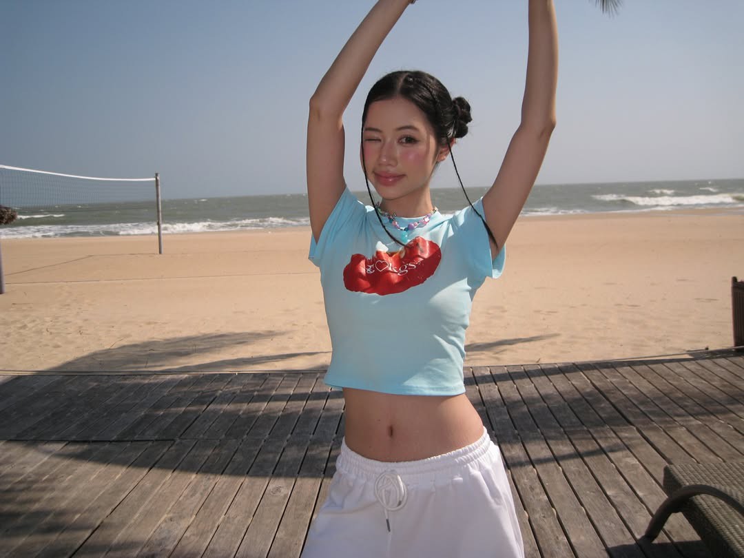 Hinh anh 5 món phụ kiện “xâm chiếm” tủ đồ hè 2026 của hội fashion influencer Việt 11