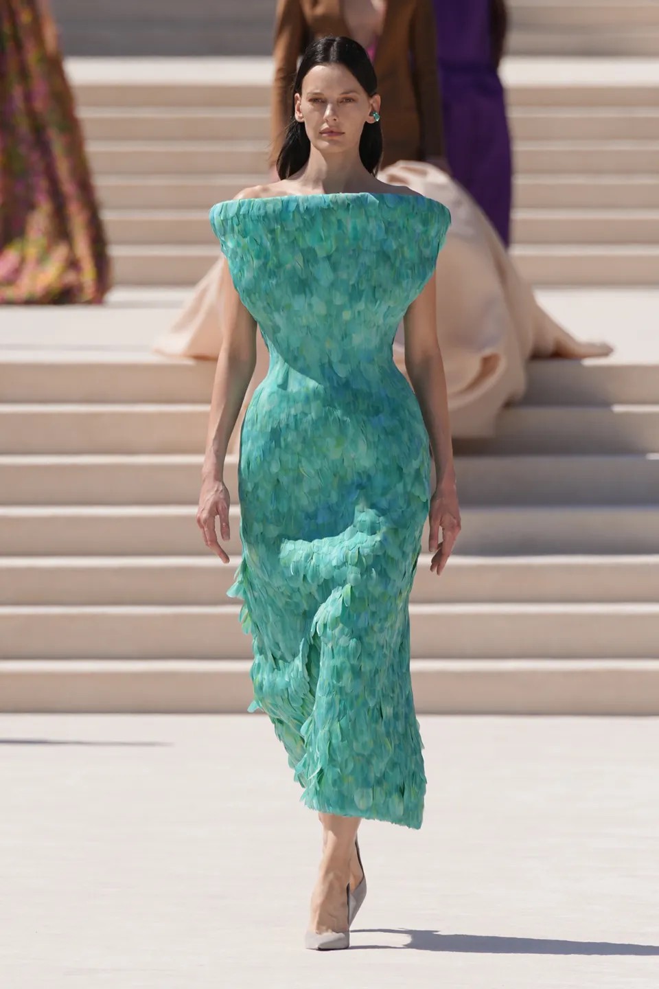 Hinh anh Balenciaga Fall 2026 Couture: Một cơn địa chấn “màu nắng”  5