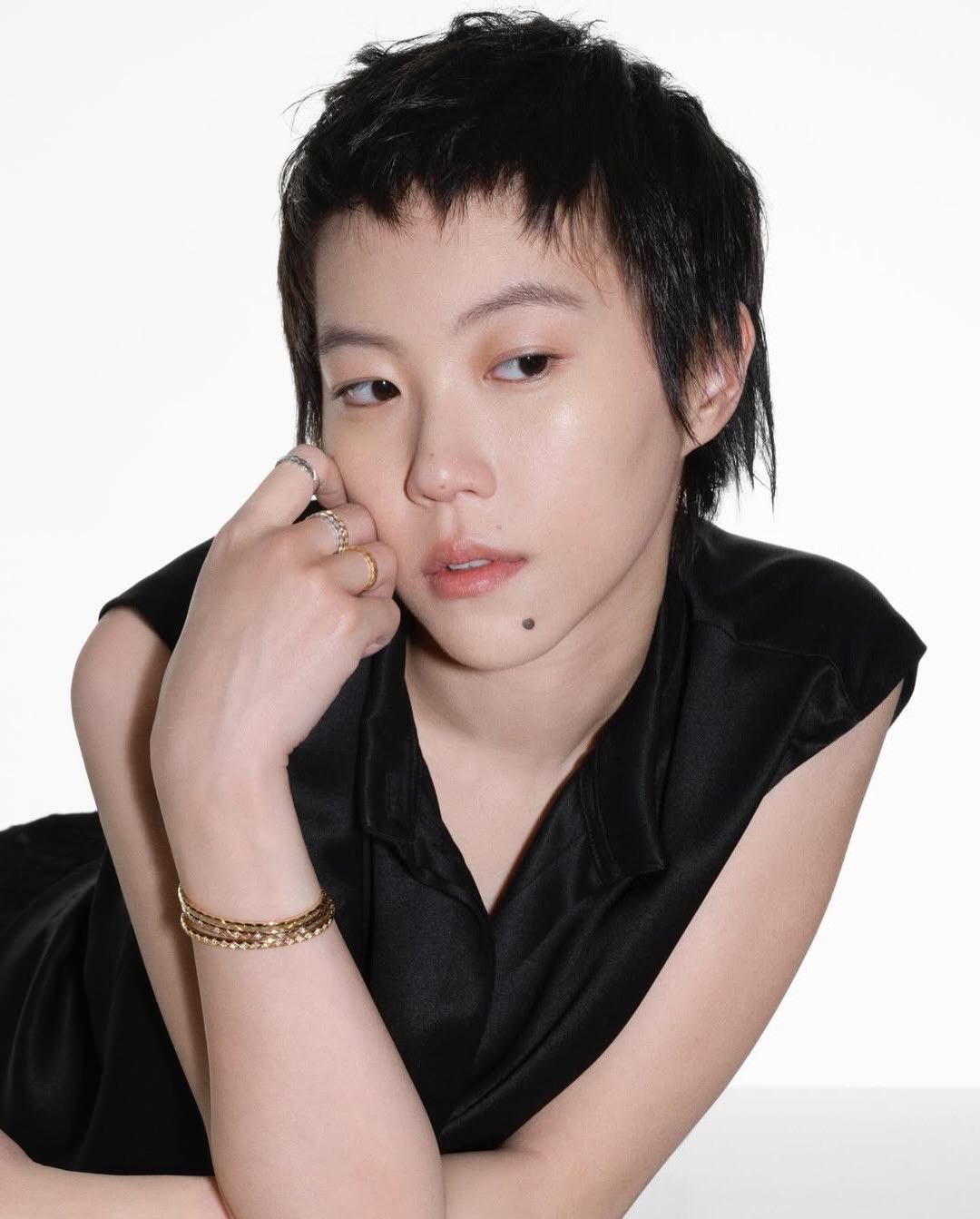 Hinh anh Vương Nhất Bác và Đậu Tĩnh Đồng trong chương mới của CHANEL COCO CRUSH 2026 3