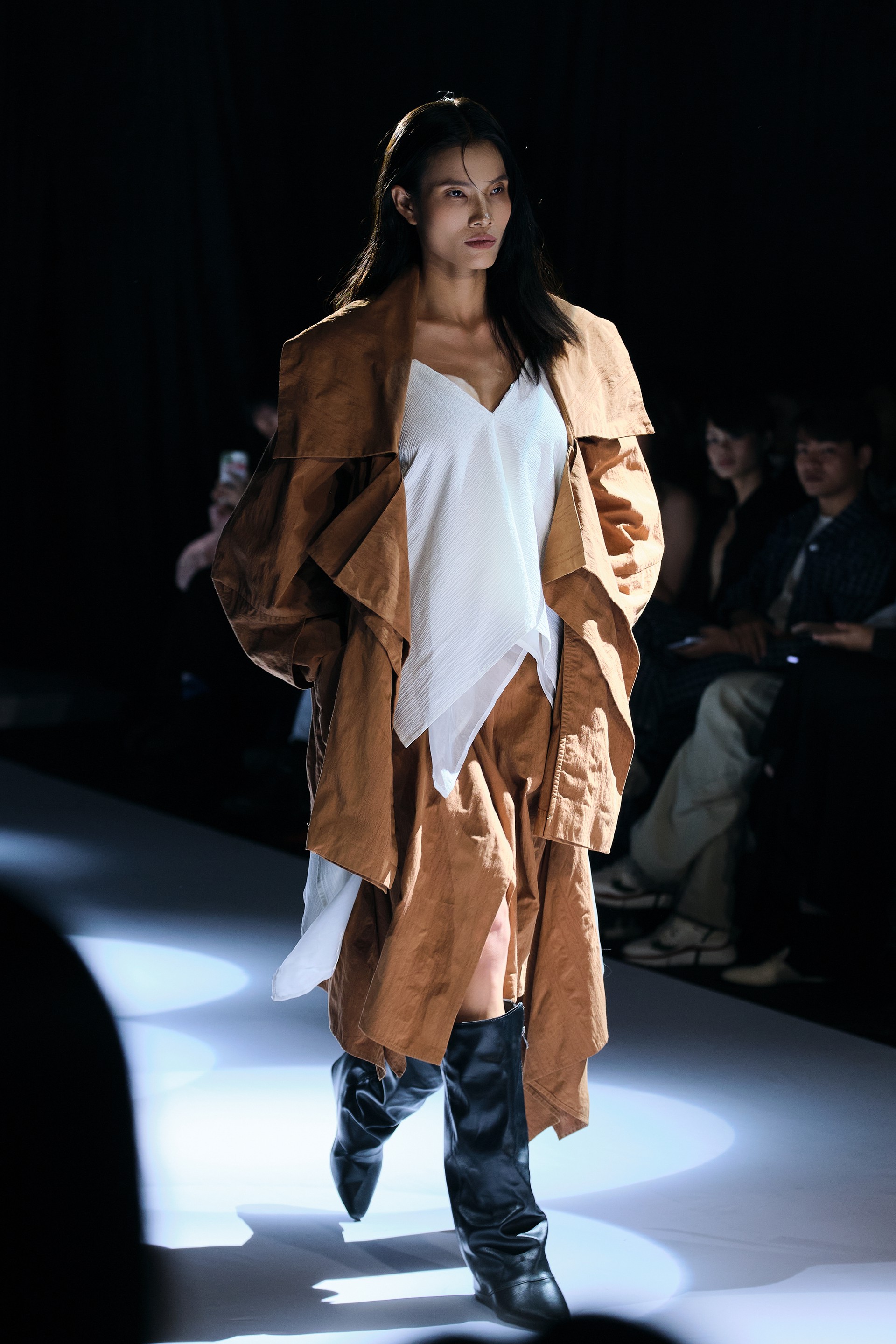 Hinh anh Saigon Fashion Runway powered by Fujifilm Vietnam: Dấu ấn mùa đầu tiên 37