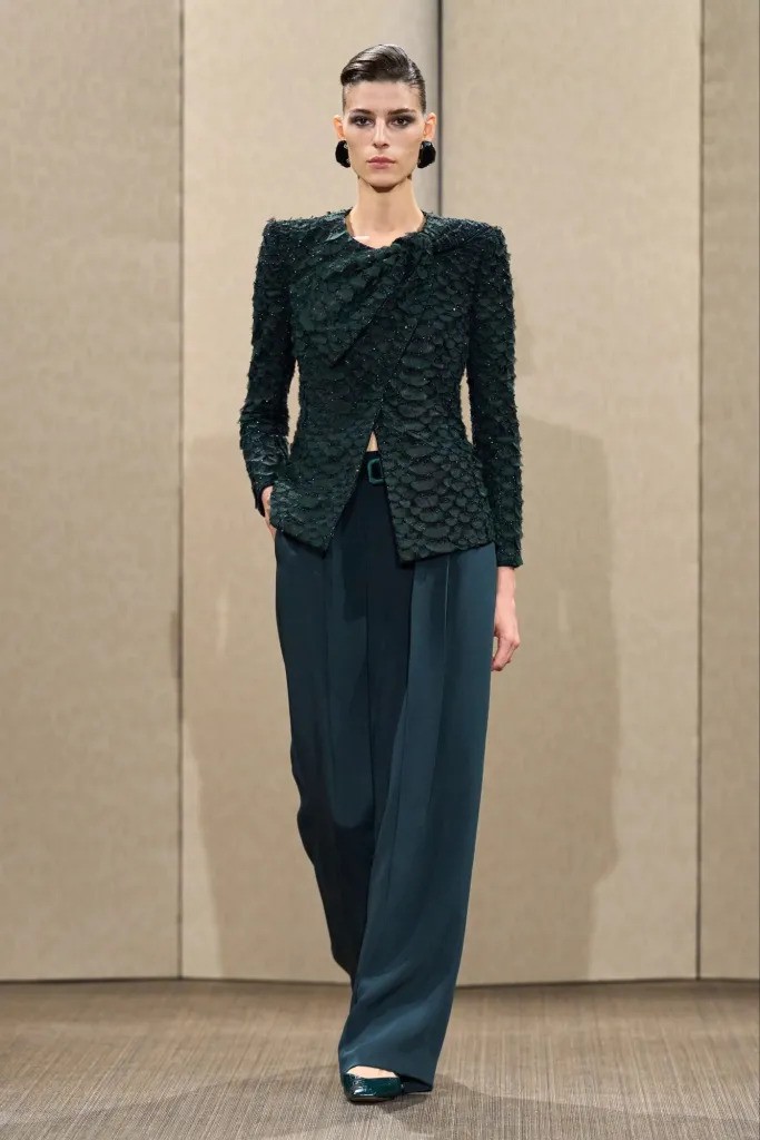 Hinh anh Giorgio Armani Privé Haute Couture FW26: Sau hoàng hôn, trời đêm lấp lánh tựa ngàn sao 10