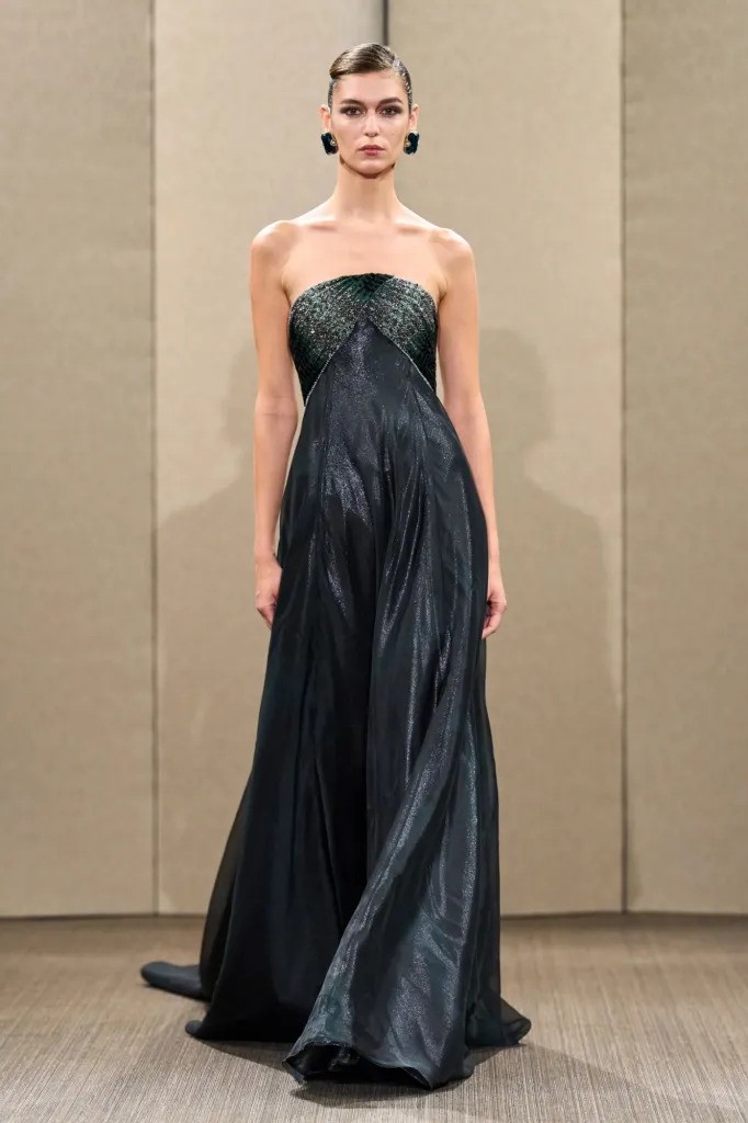 Hinh anh Giorgio Armani Privé Haute Couture FW26: Sau hoàng hôn, trời đêm lấp lánh tựa ngàn sao 34