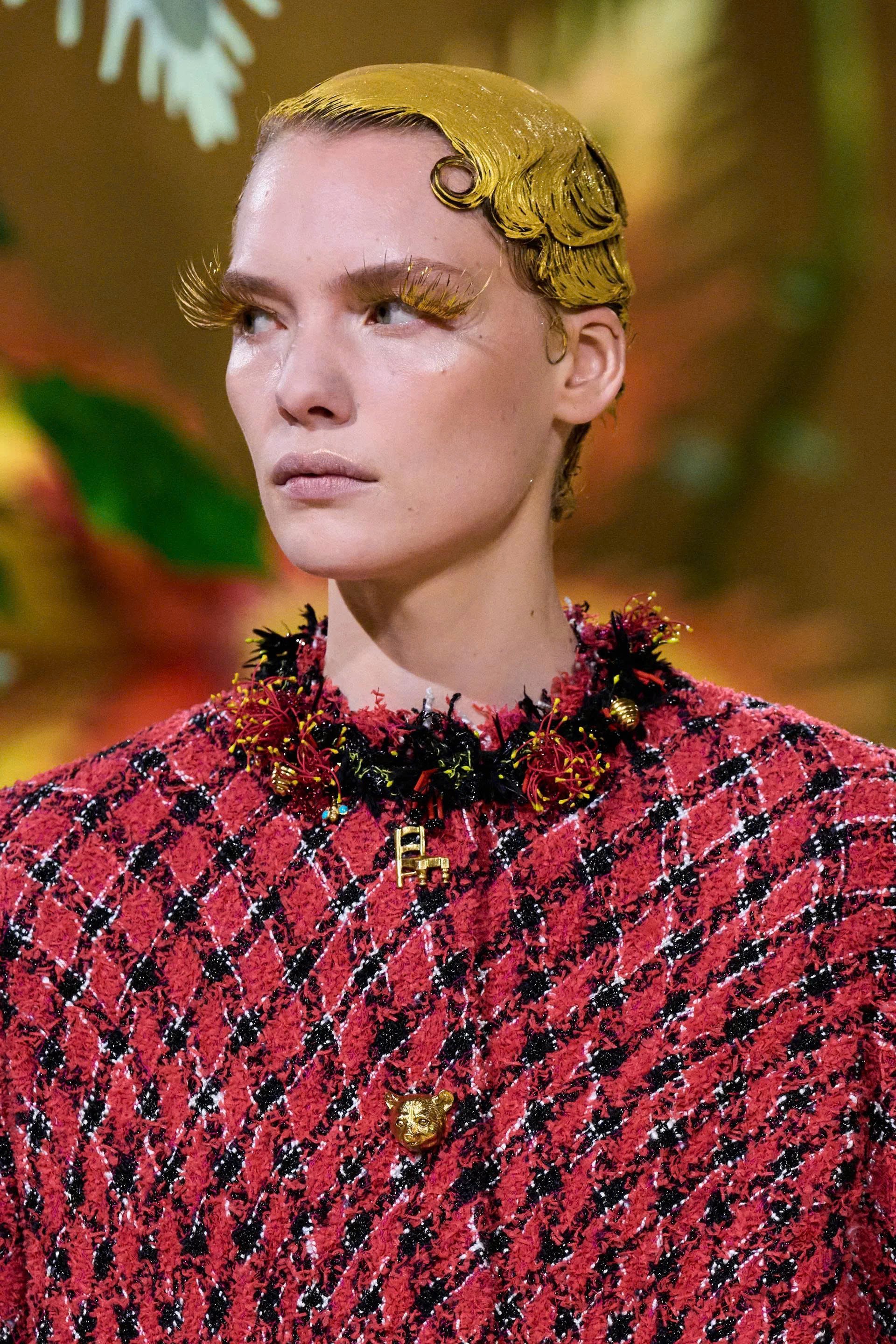 Hinh anh CHANEL Haute Couture FW26: “Kẻ mộng mơ” Matthieu Blazy kể chuyện cổ tích mang hình hài di sản  41