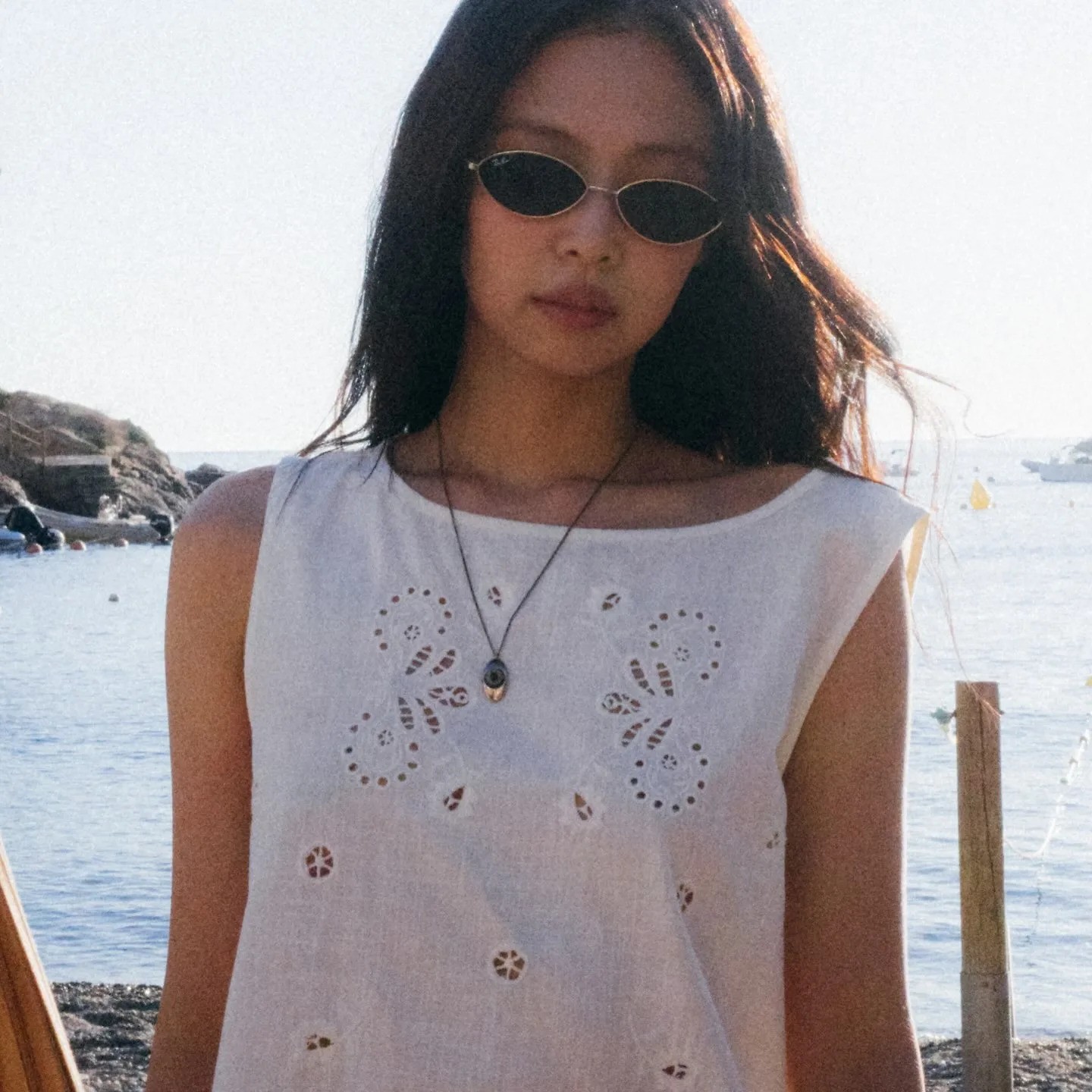Hinh anh Ngôn ngữ trang phục và bản ngã đa chiều của Jennie 4