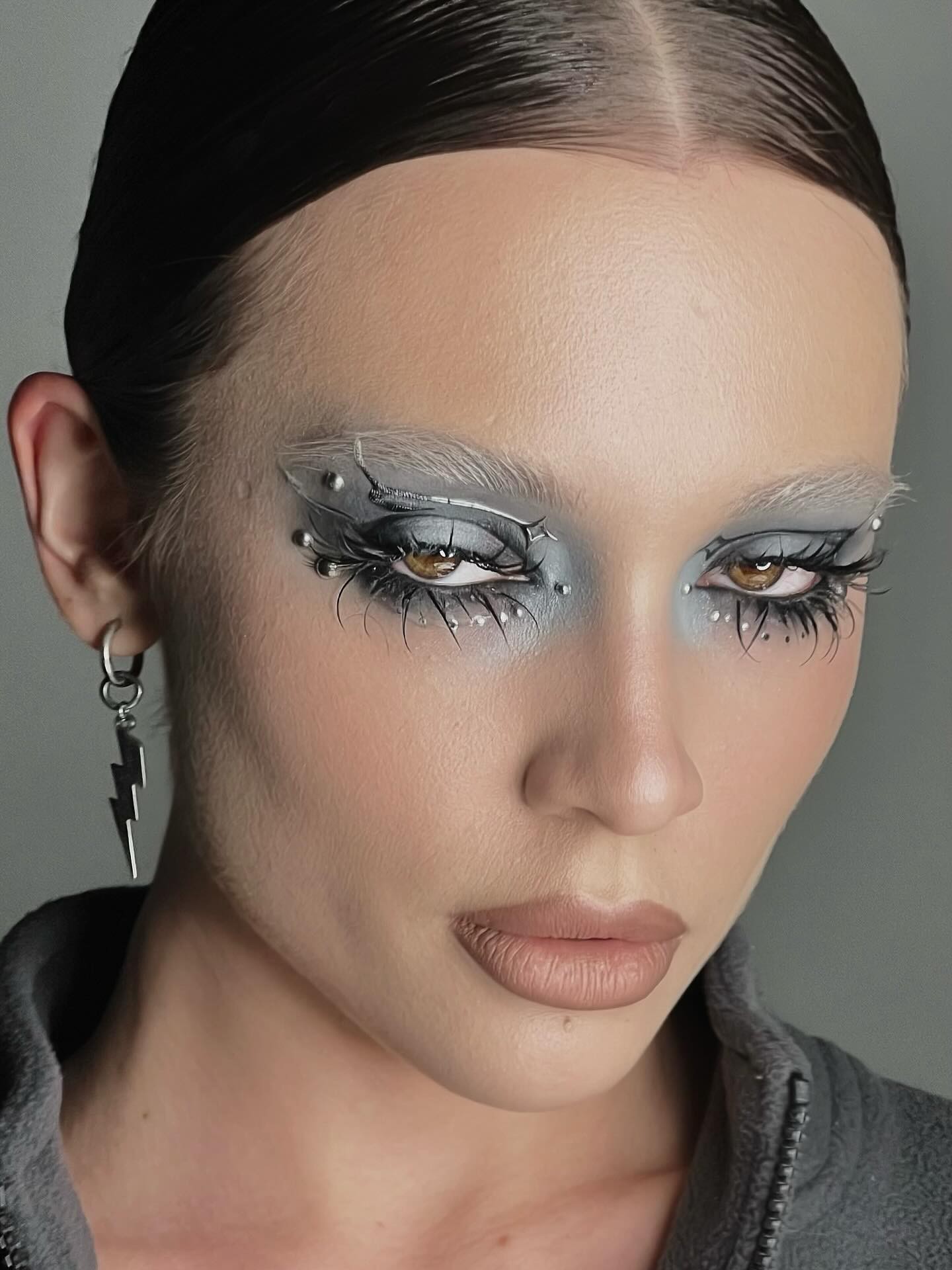 Hinh anh Vì sao Y3K xuất hiện ngày càng dày đặc trên Instagram và TikTok? 3