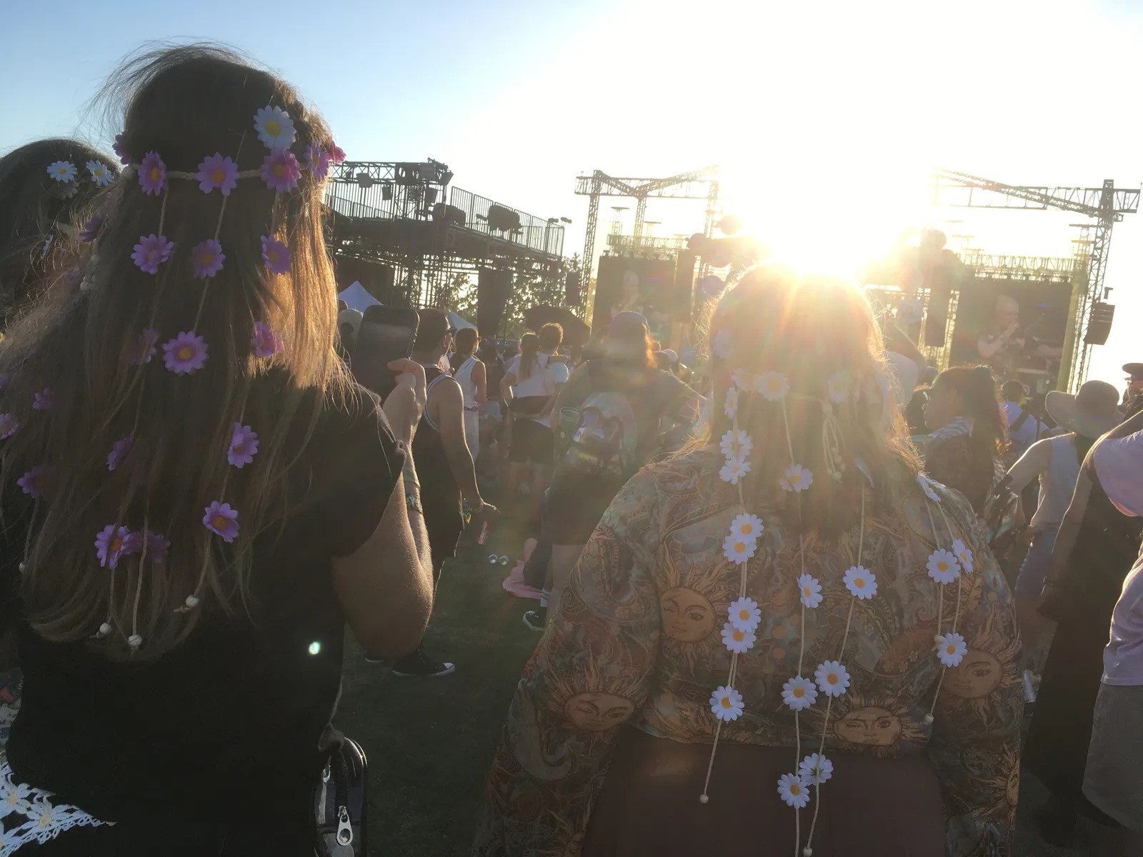 Hinh anh Festival Style 2026: tưởng “bánh bèo” hoá ra lại nổi loạn  4