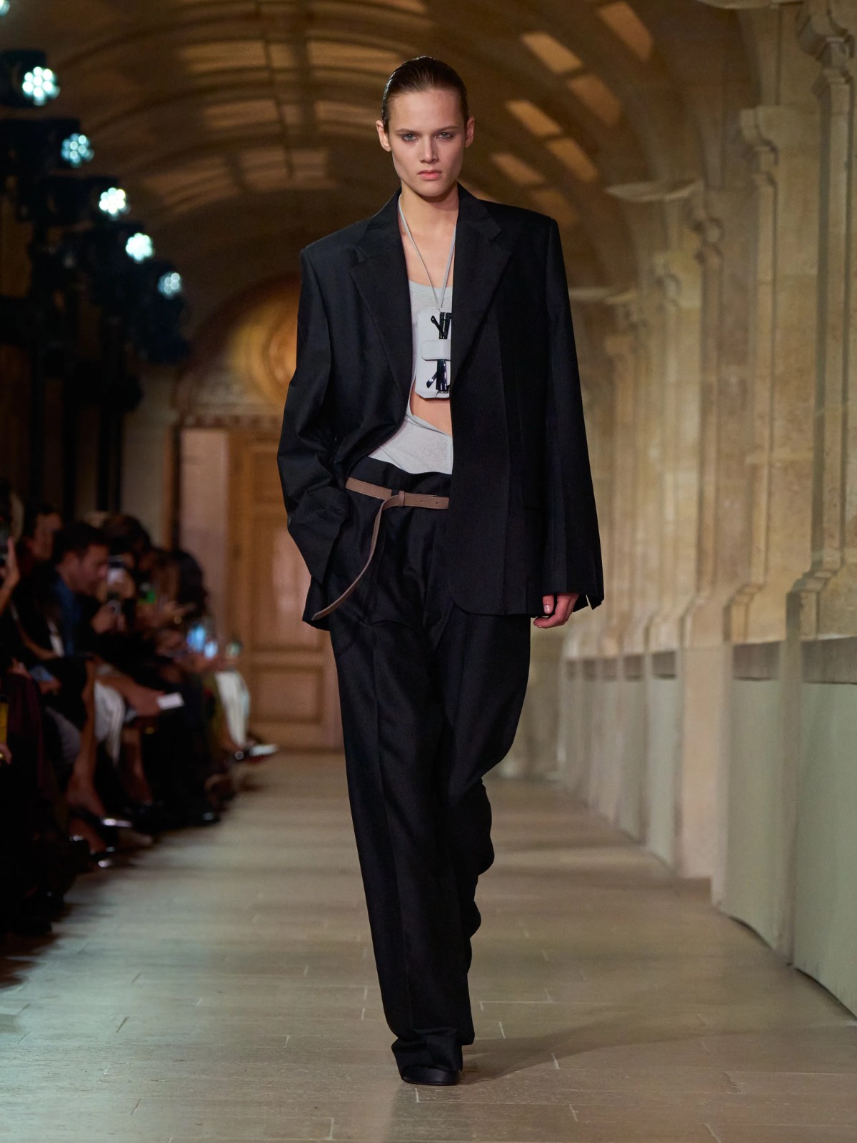 Hinh anh Victoria Beckham: Từ celebrity brand đến cỗ máy sinh lời 7