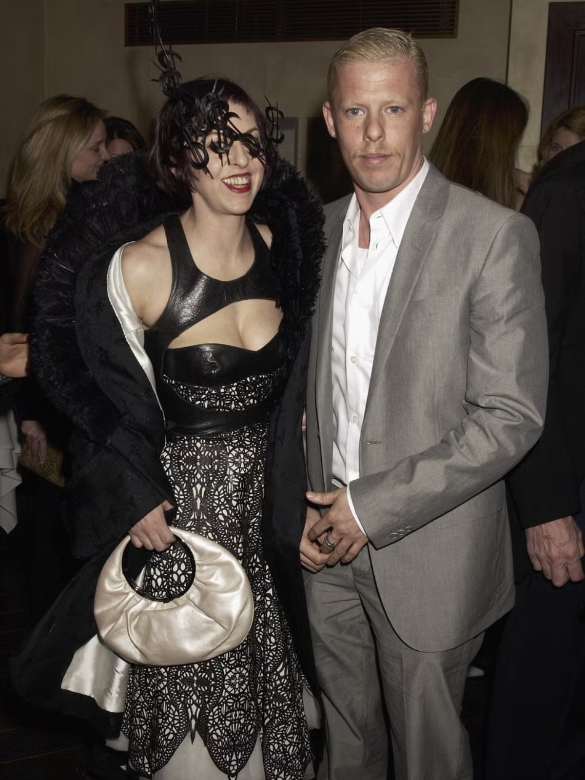 Hinh anh Alexander McQueen và Isabella Blow: Một mối duyên, những đường may dang dở 2