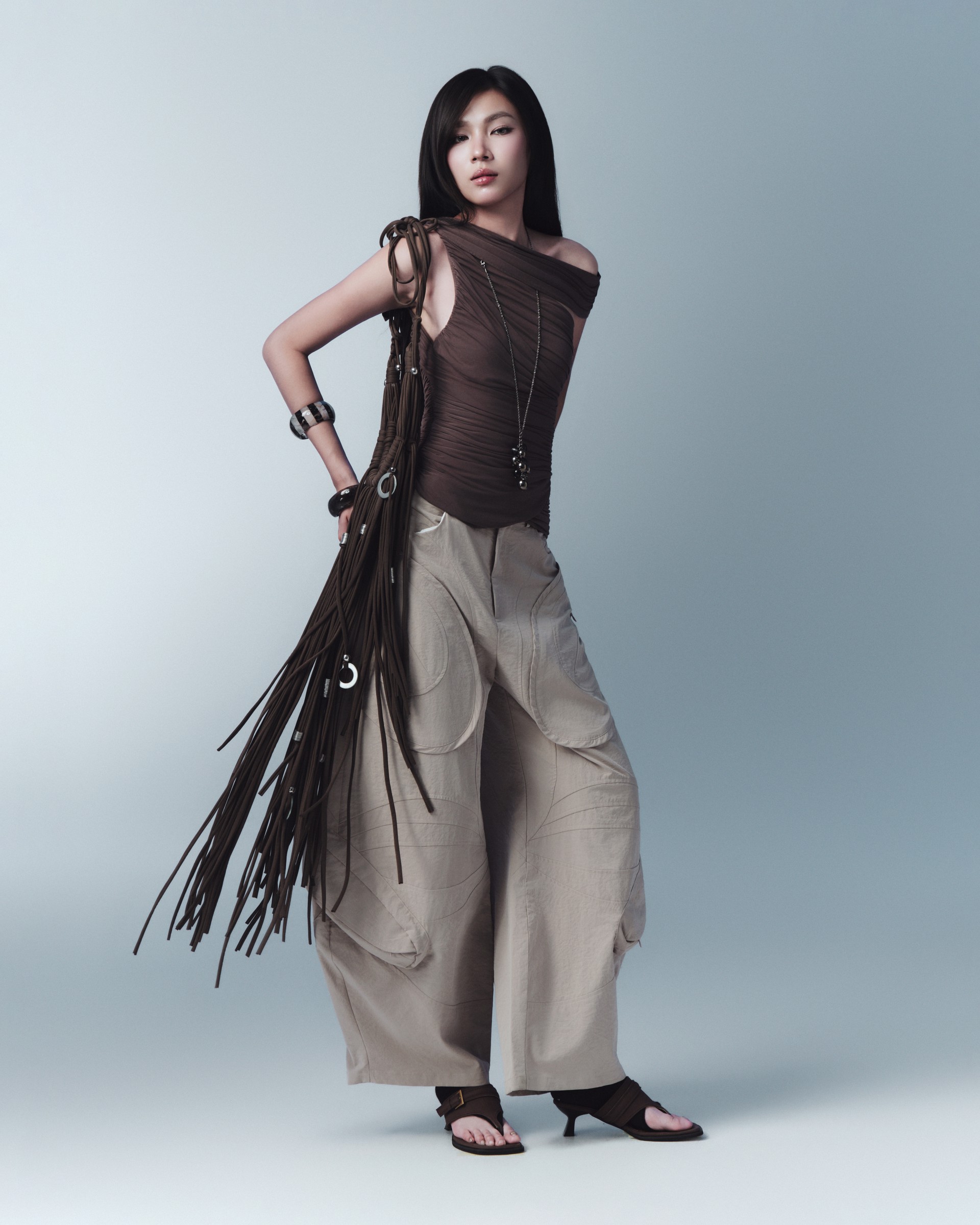 Hinh anh BUNNYHILL SS14 Chrome Whisper: Tái định nghĩa những điều quen thuộc 6