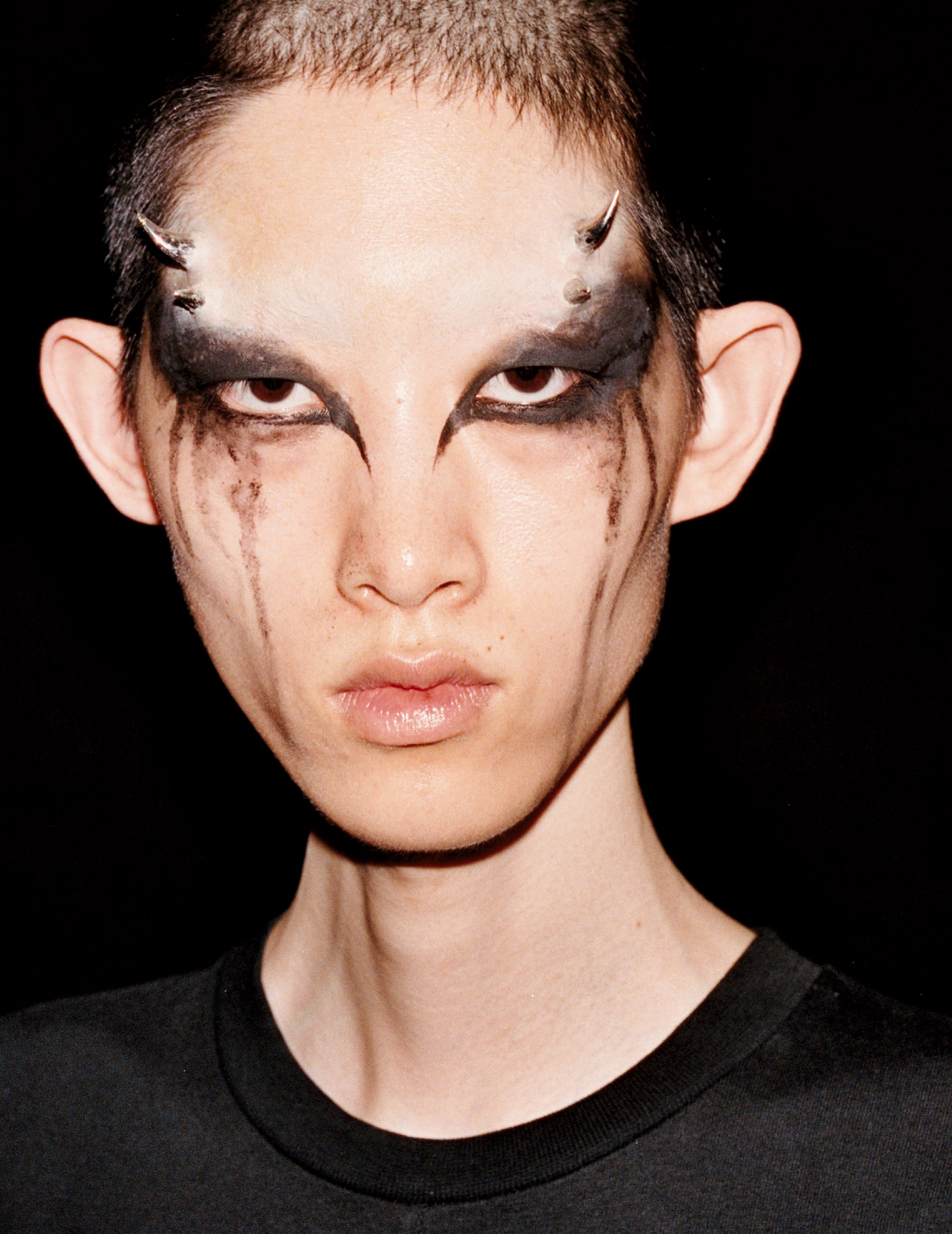 Hinh anh Paris Fashion Week: Những thế giới khác lạ trên sàn diễn thời trang 25